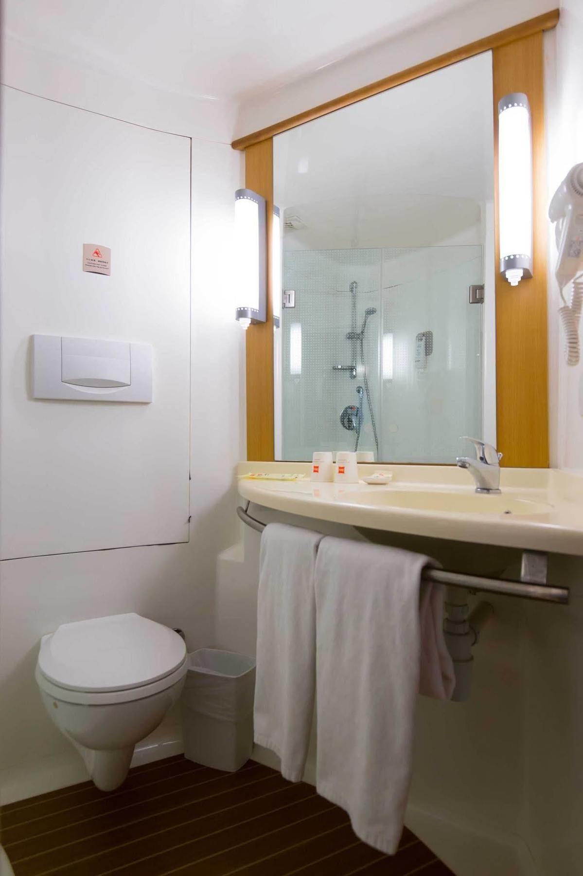 Hotel Ibis Shenyang Tiexi Esterno foto