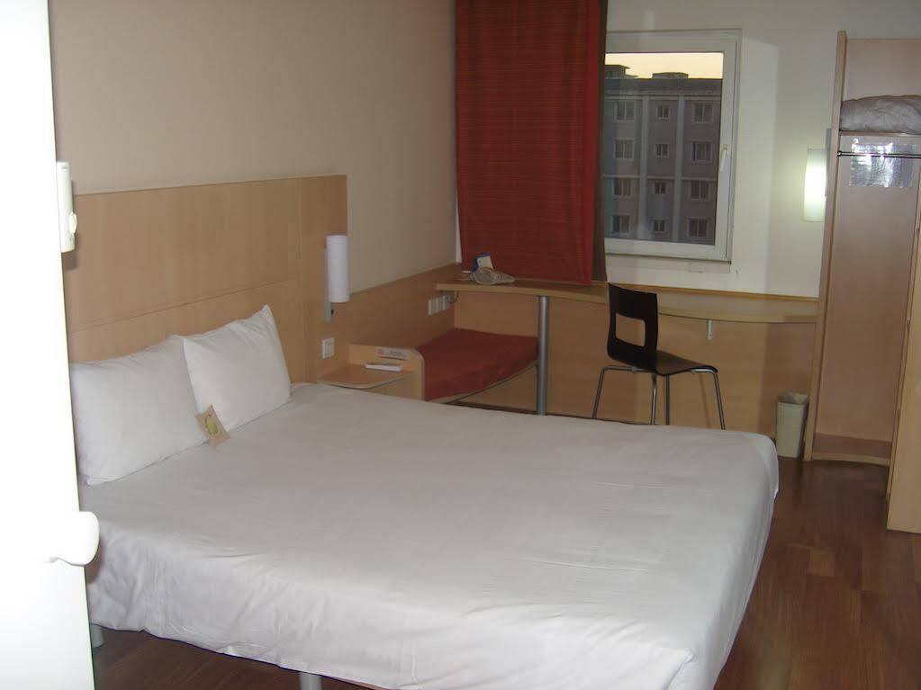 Hotel Ibis Shenyang Tiexi Esterno foto